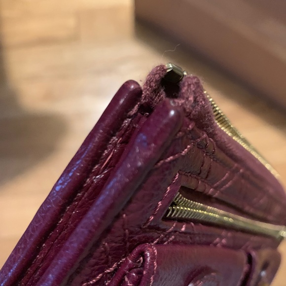 Classic Marc Jacobs Continental Wallet - Picture 8 of 15